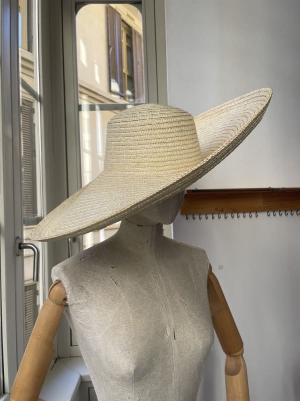 Pamela de Paja Natural Ala Ancha – Alquiler