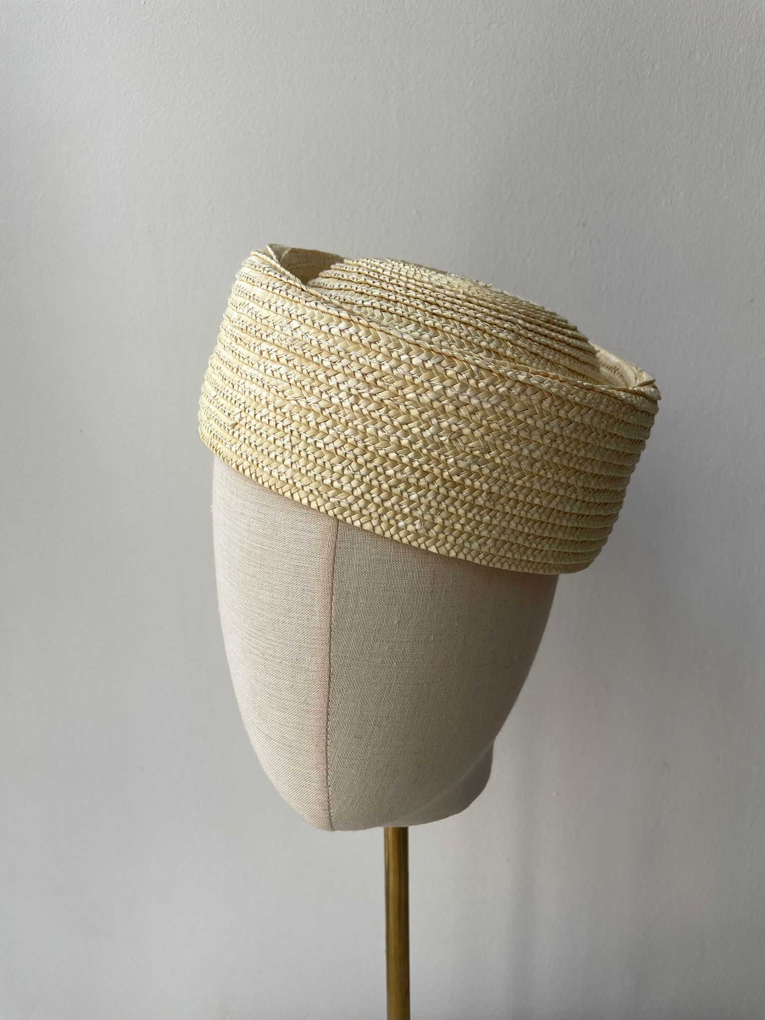 Casquete artesanal paja natural